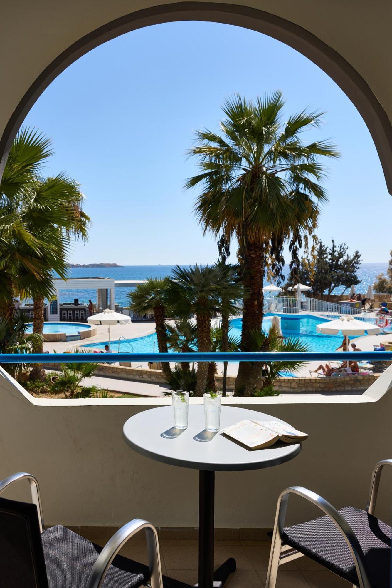 Sunrise Hotel Pefki  외부 사진