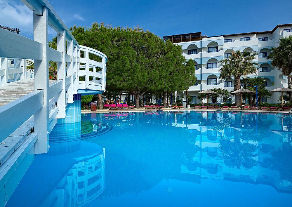 Sunrise Hotel Pefki  외부 사진