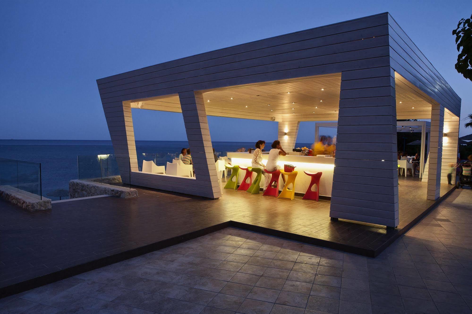 Sunrise Hotel Pefki  외부 사진